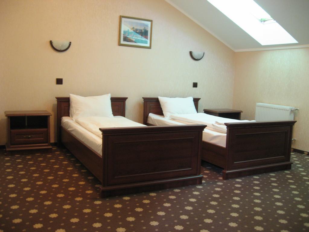 Shato Paradis Hotel Irpin Chambre photo