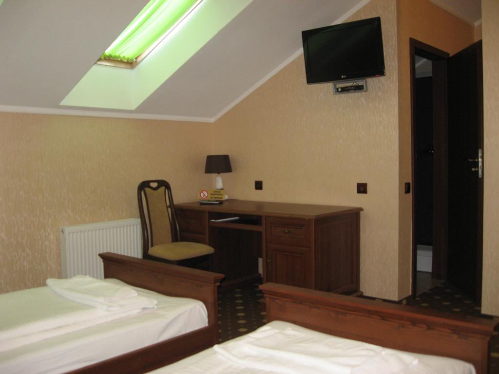 Shato Paradis Hotel Irpin Chambre photo