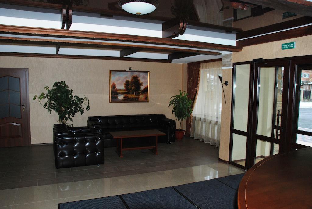 Shato Paradis Hotel Irpin Extérieur photo