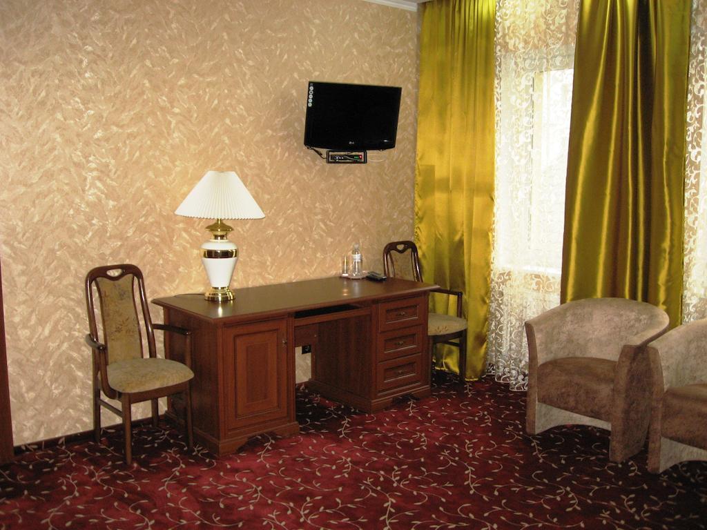 Shato Paradis Hotel Irpin Chambre photo